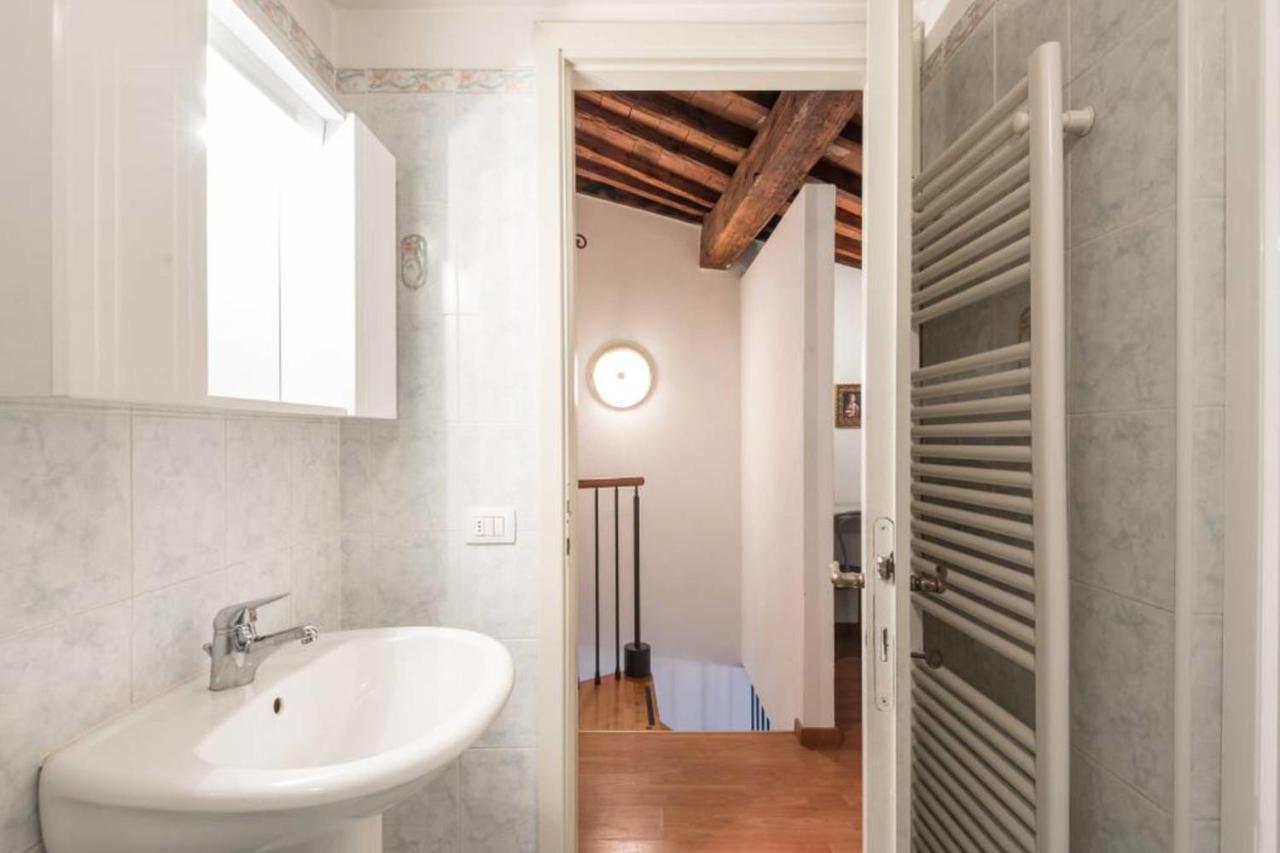 Lovely Loft 2 Steps From The Cathedral In ฟลอเรนซ์ ภายนอก รูปภาพ